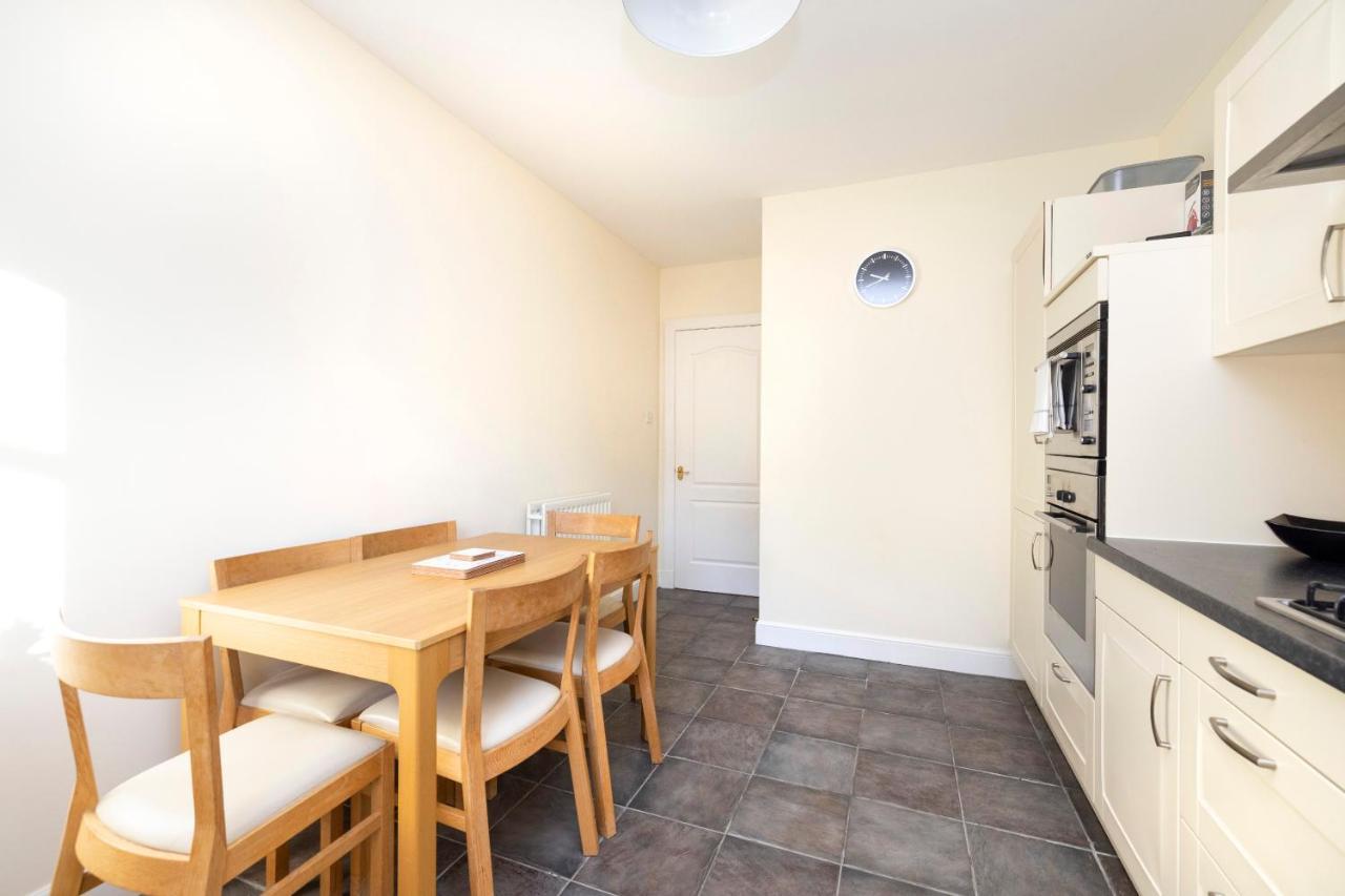 Joivy Modern Flat With Free Parking Edimburgo Exterior foto